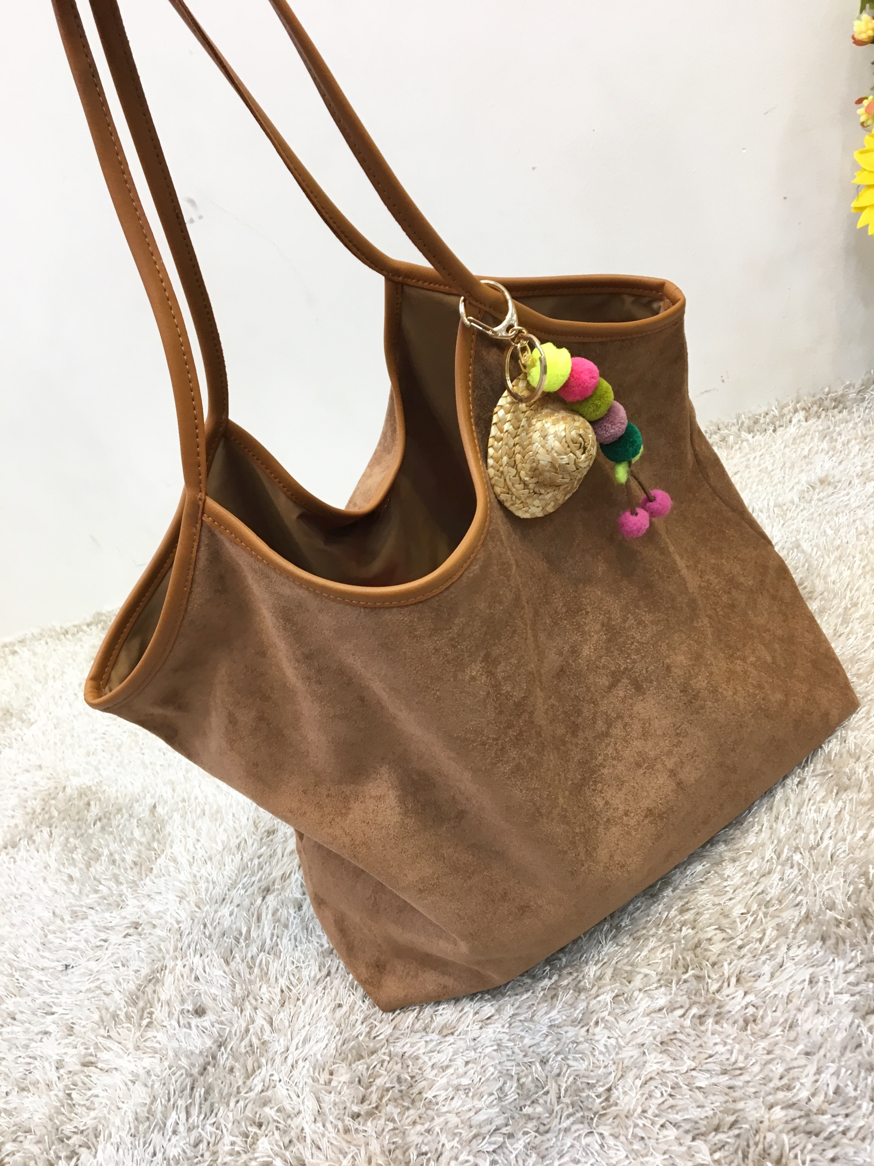 <b><p>Big suede showper bag 3col</p></b><b><p>ビッグスエードショーポベク3col</p></b><br /><br /><p align='center'>