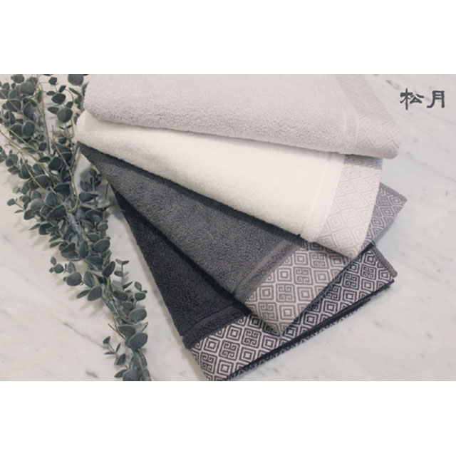 <b><p>Songwol Towel Komasa ignorance des Hot Windmill</p></b><b><p>ソンウォルタオル コマサ 無知 デザイン ホテルの 風車40 ソフト すっきり 暖かい</p></b><br /><br /><p align='center'>