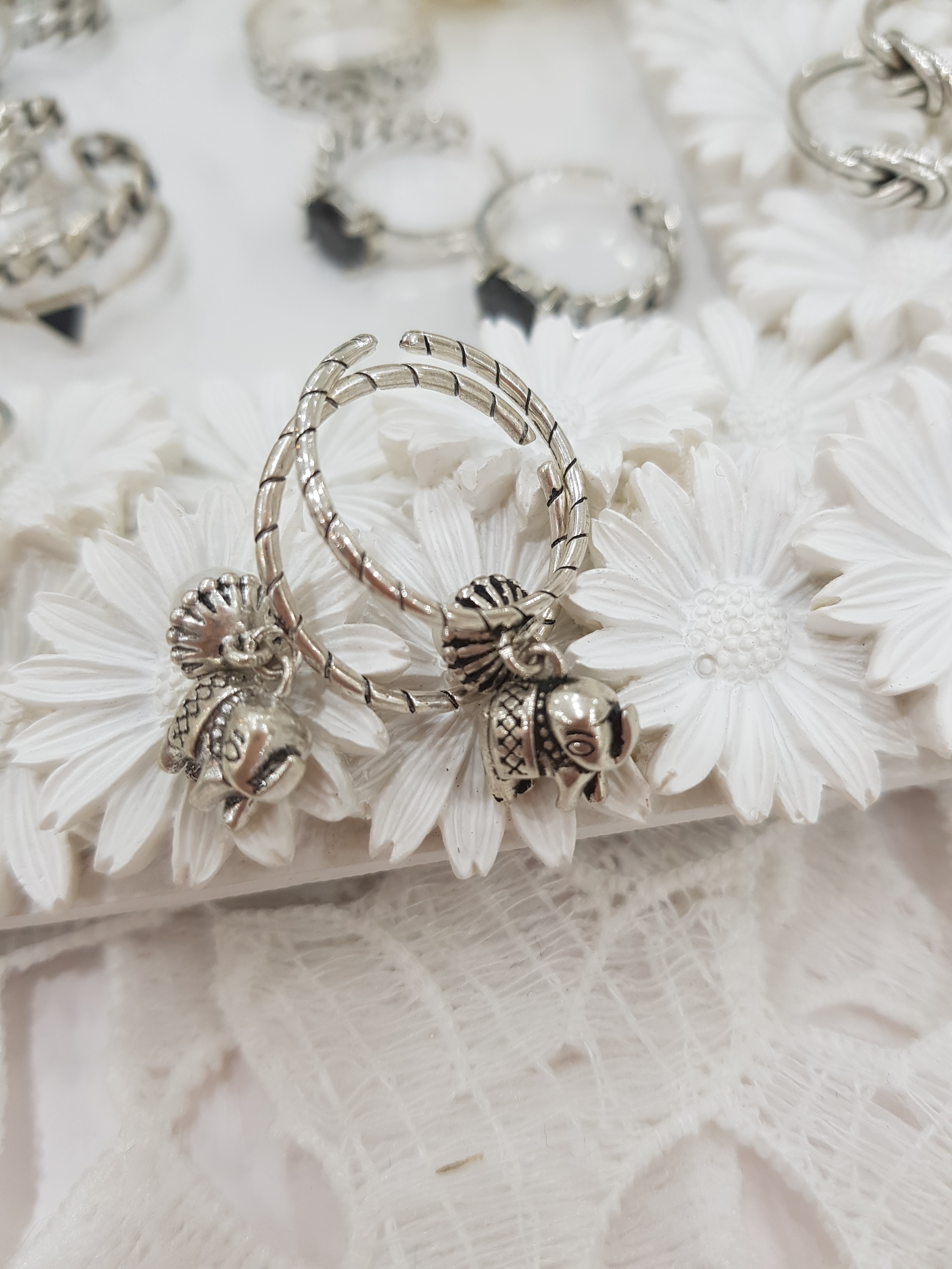 <b><p>Special Ofrs 925 silv pnt Free ze bum Back</p></b><b><p>特価 925 油絵 フリーサイズ 銀の指輪 バックオープン リアル 高級 アンティークな感じ</p></b><br /><br /><p align='center'>