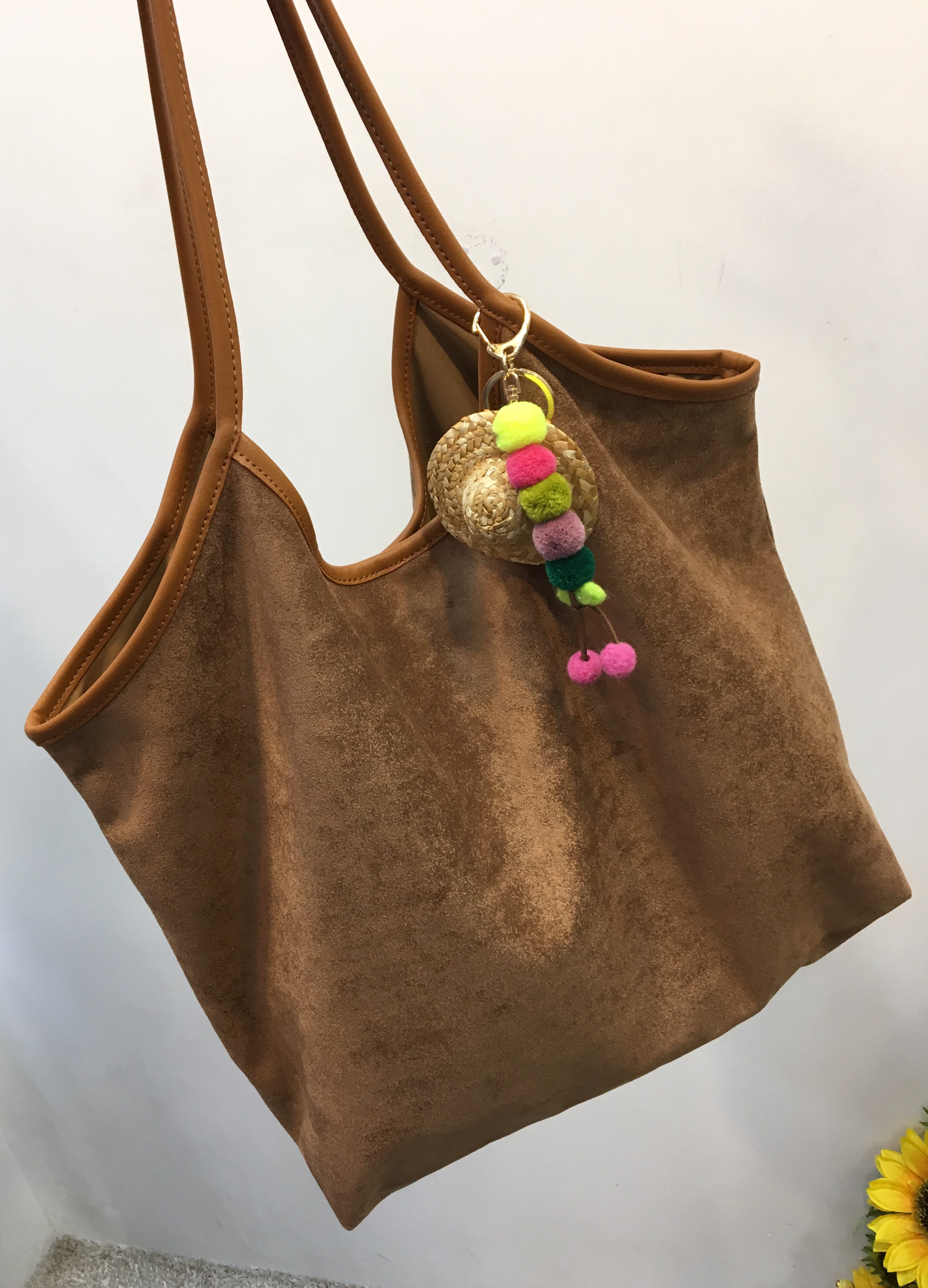 <b><p>Big suede showper bag 3col</p></b><b><p>ビッグスエードショーポベク3col</p></b><br /><br /><p align='center'>