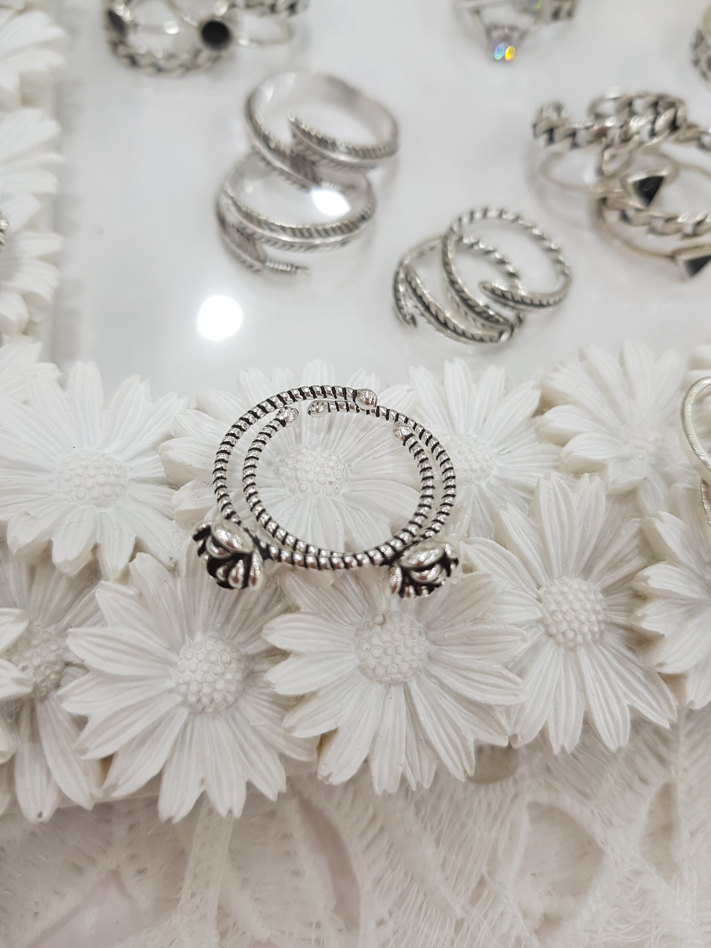 <b><p>Special Ofrs 925 silv pnt Free ze bum Back</p></b><b><p>特価 925 油絵 フリーサイズ 銀の指輪 バックオープン リアル 高級 アンティークな感じ</p></b><br /><br /><p align='center'>