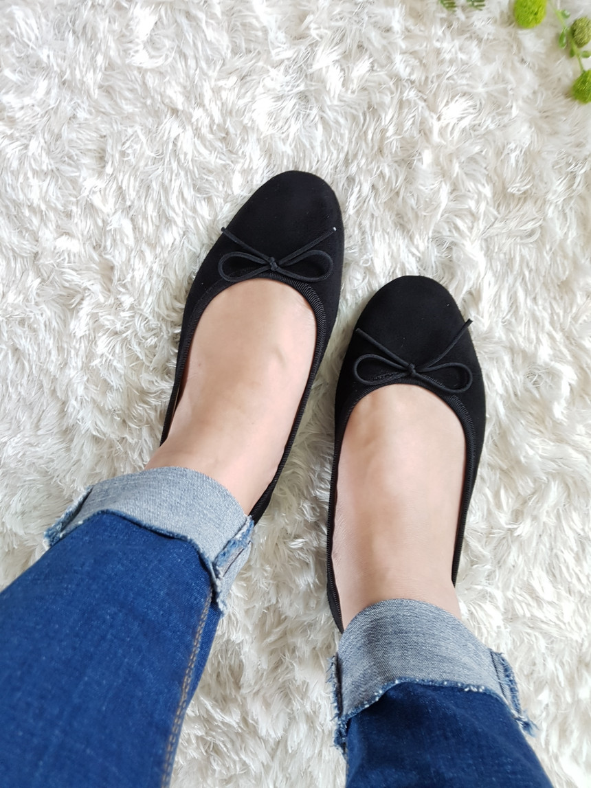 <b><p>Korean Mourning 3 cols suede ribbon flat</p></b><b><p>韓国語 無排 3色 スエード リボン フラット シューズ 1cm 女性 靴 ローファー</p></b><br /><br /><p align='center'>