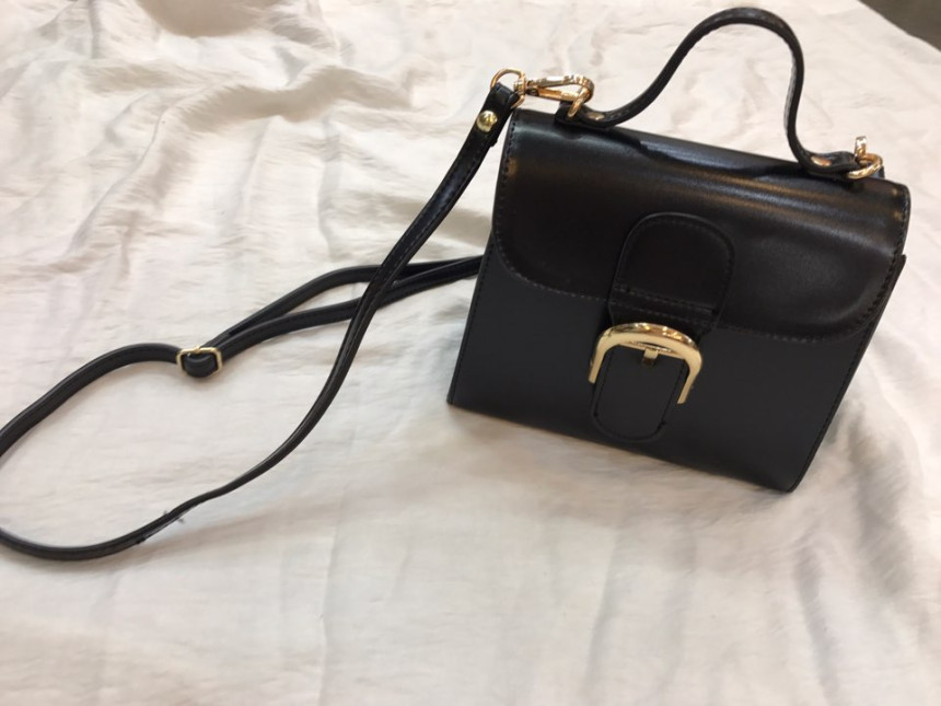 New mini cross-back bag Recommended woman
