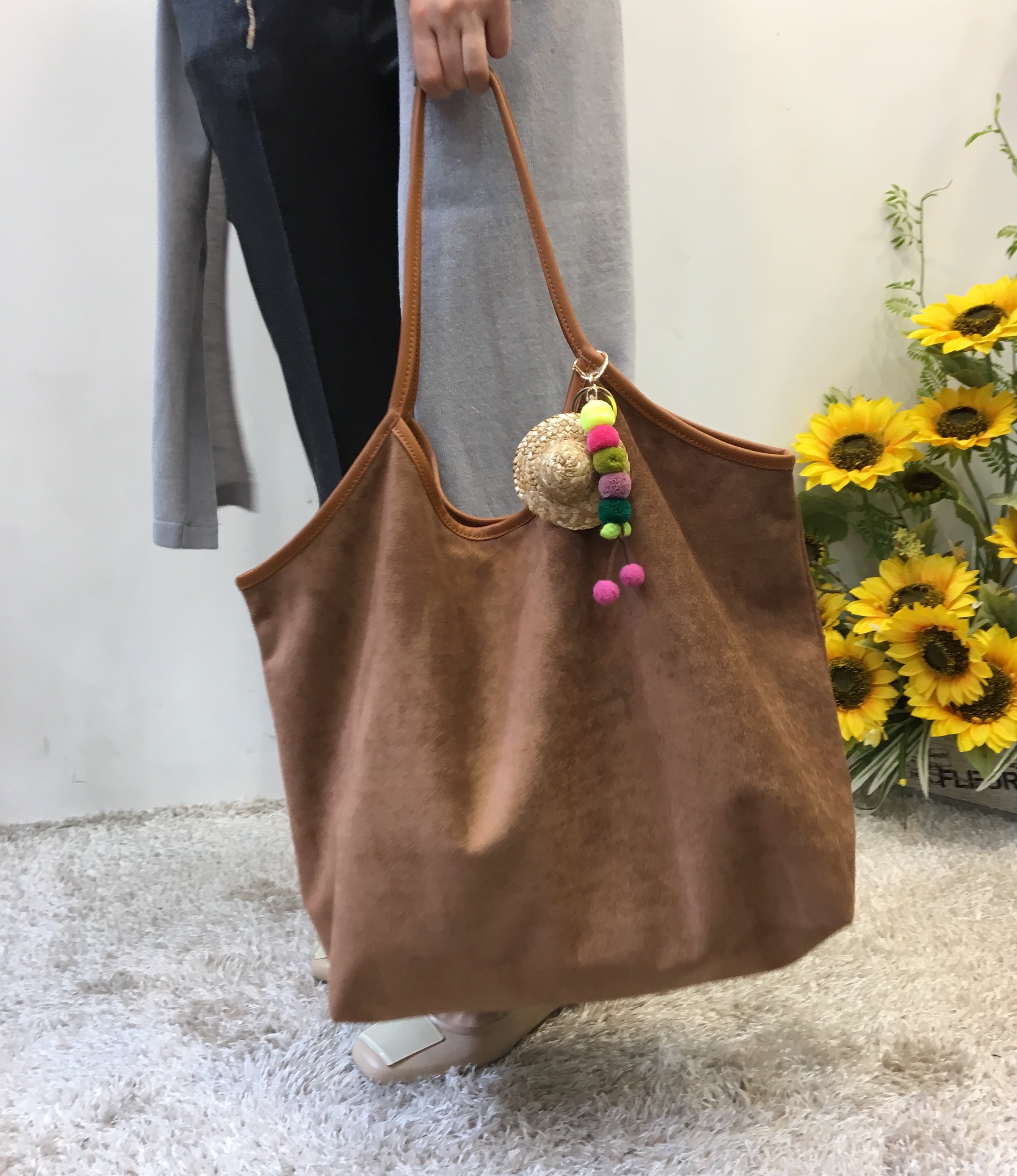 <b><p>Big suede showper bag 3col</p></b><b><p>ビッグスエードショーポベク3col</p></b><br /><br /><p align='center'>