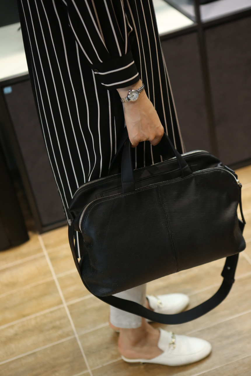 New Women's Bags Roasu Lounge Tera S Top Black 