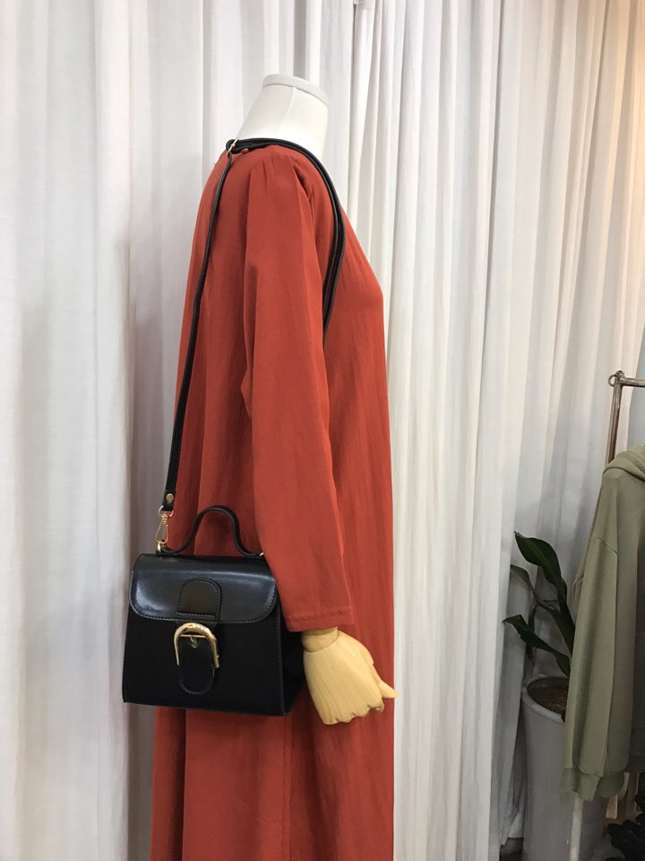 New mini cross-back bag Recommended woman