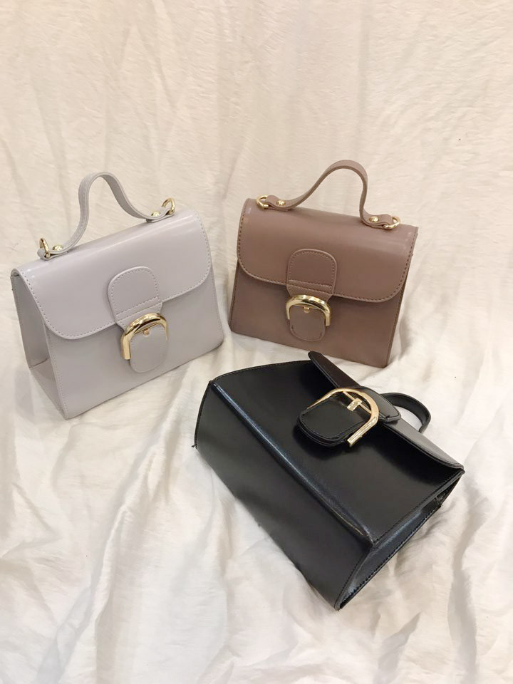 New mini cross-back bag Recommended woman