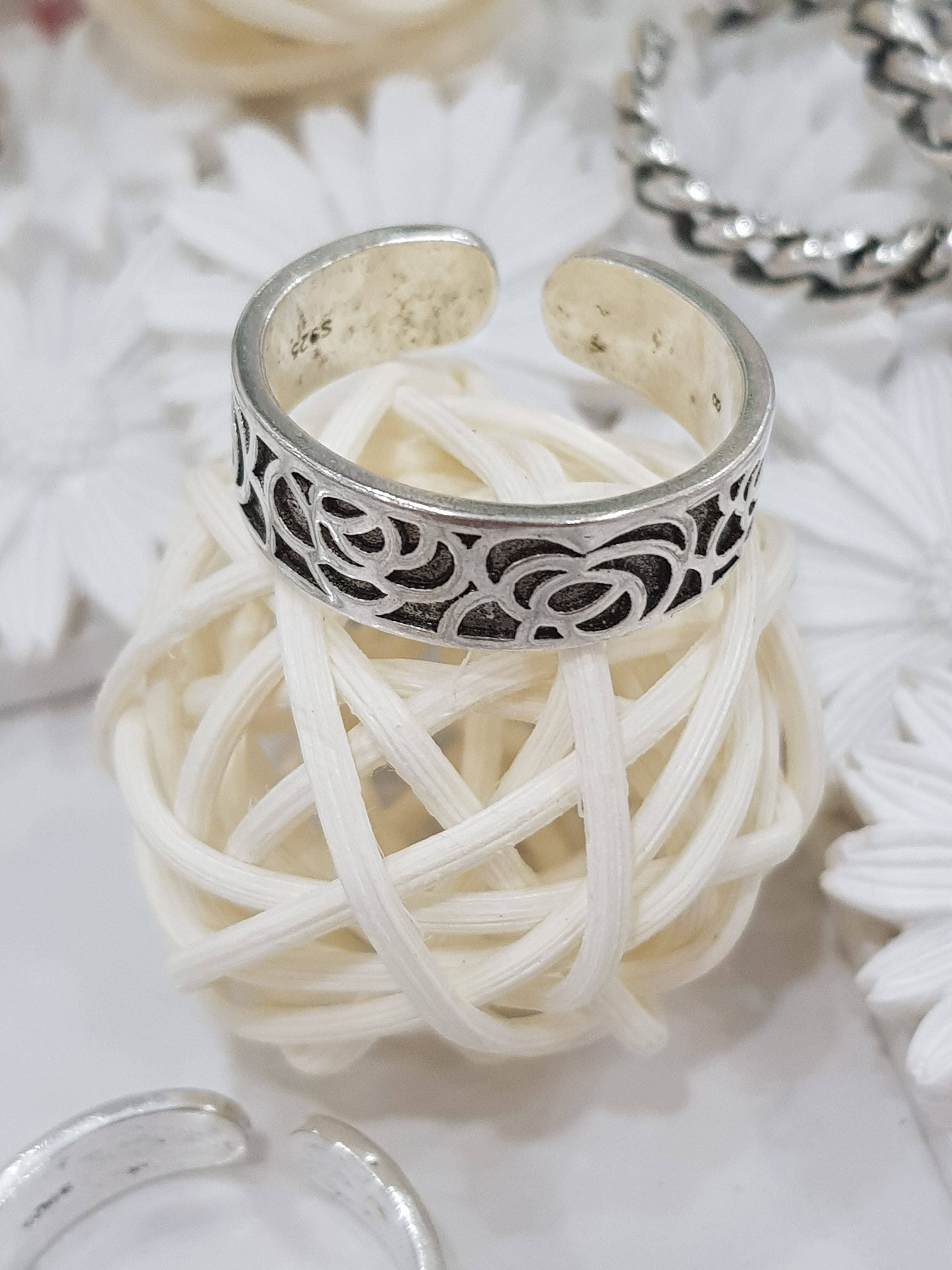 <b><p>Special Ofrs 925 silv pnt Free ze bum Back</p></b><b><p>特価 925 油絵 フリーサイズ 銀の指輪 バックオープン リアル 高級 アンティークな感じ</p></b><br /><br /><p align='center'>