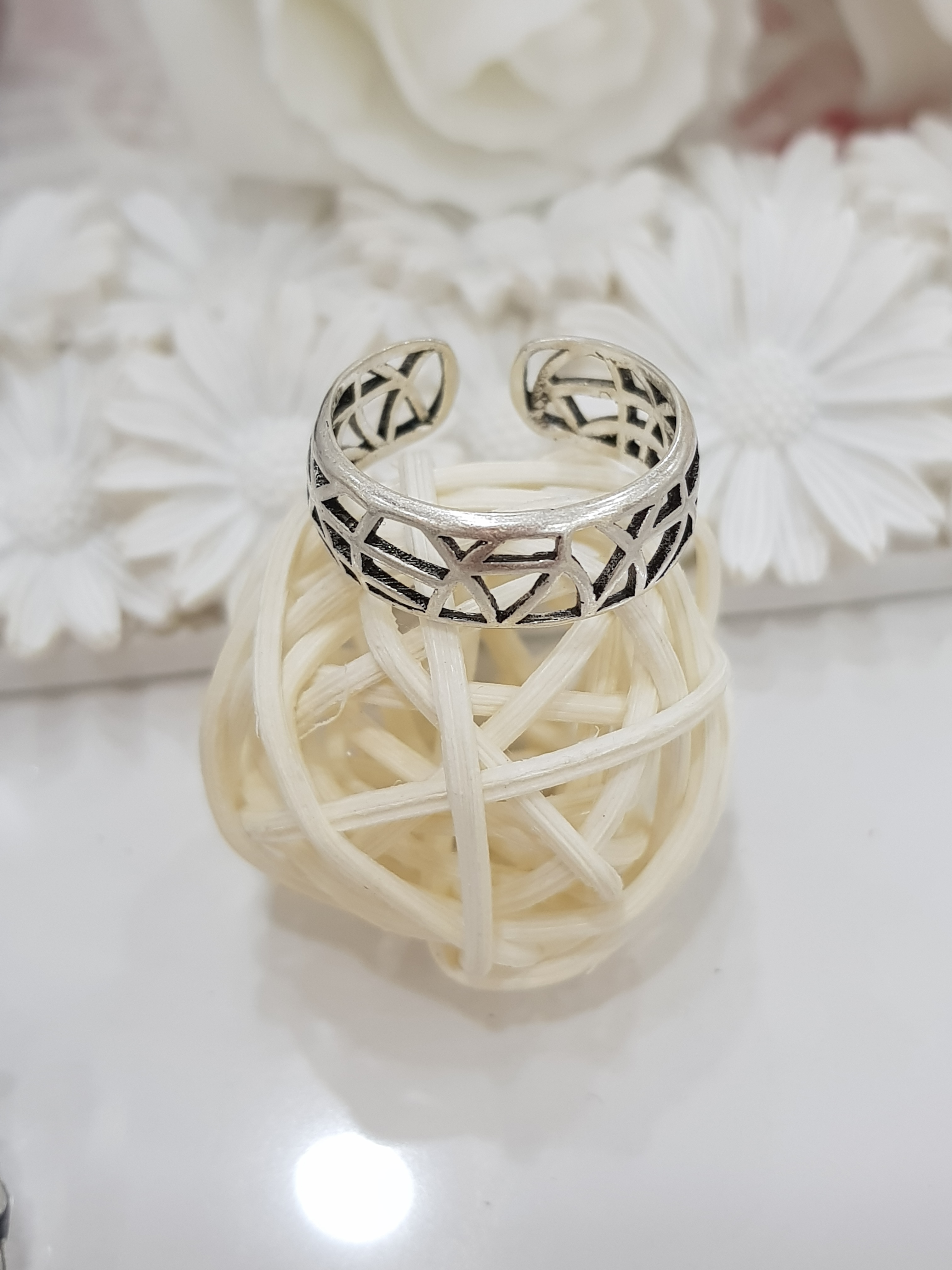 <b><p>Special Ofrs 925 silv pnt Free ze bum Back</p></b><b><p>特価 925 油絵 フリーサイズ 銀の指輪 バックオープン リアル 高級 アンティークな感じ</p></b><br /><br /><p align='center'>