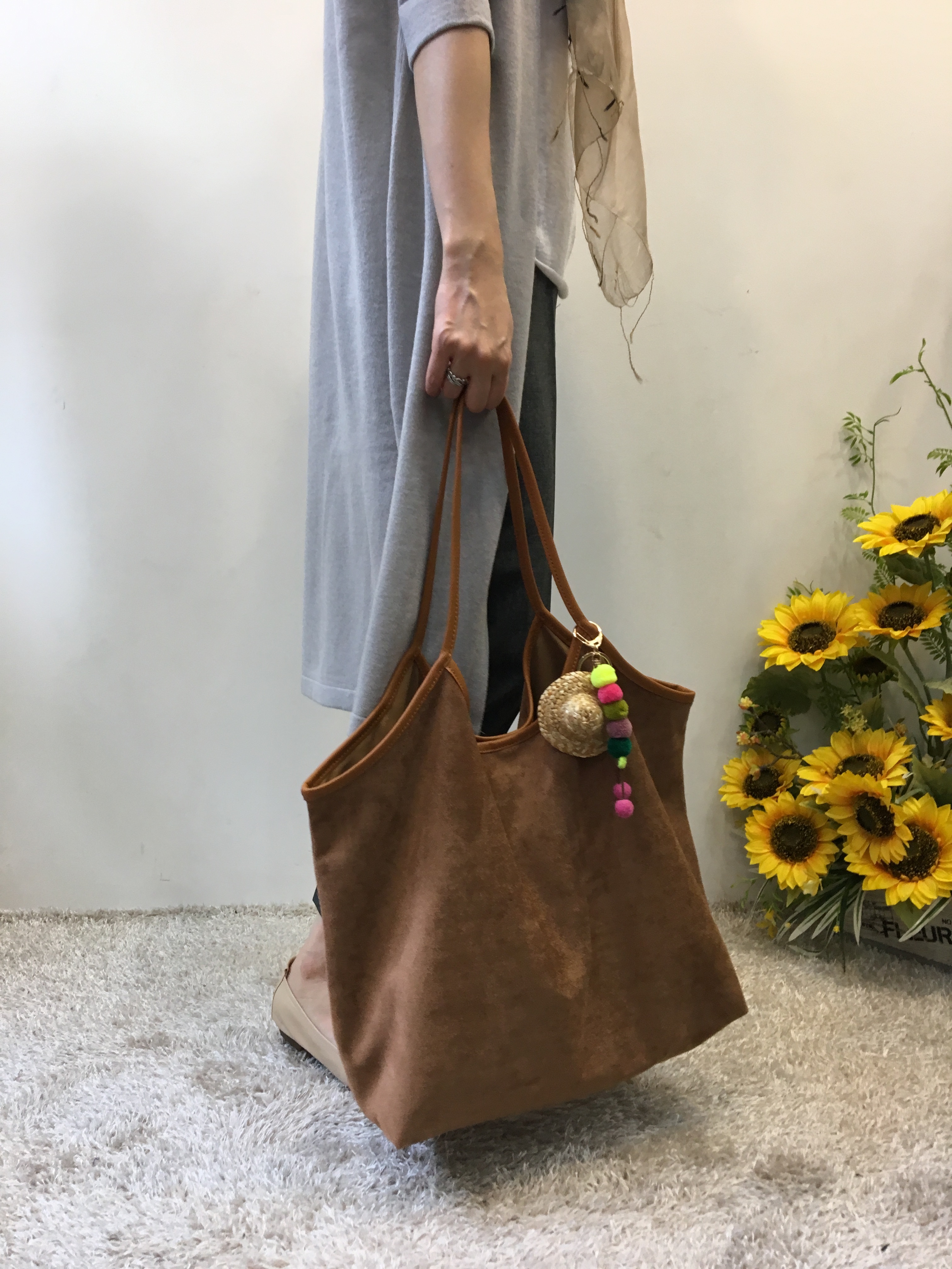 <b><p>Big suede showper bag 3col</p></b><b><p>ビッグスエードショーポベク3col</p></b><br /><br /><p align='center'>