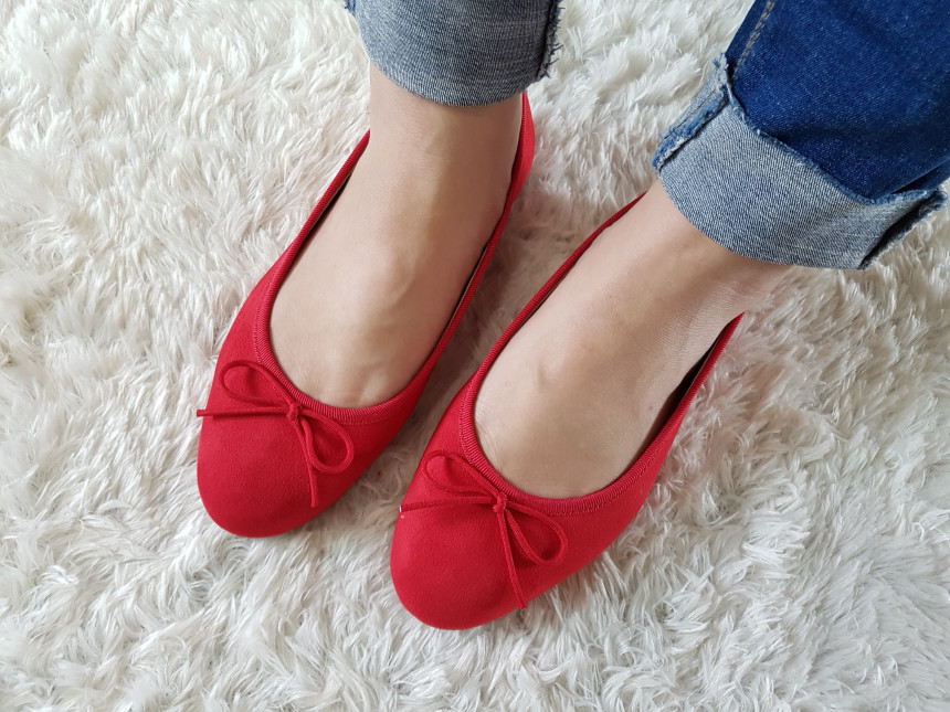 <b><p>Korean Mourning 3 cols suede ribbon flat</p></b><b><p>韓国語 無排 3色 スエード リボン フラット シューズ 1cm 女性 靴 ローファー</p></b><br /><br /><p align='center'>