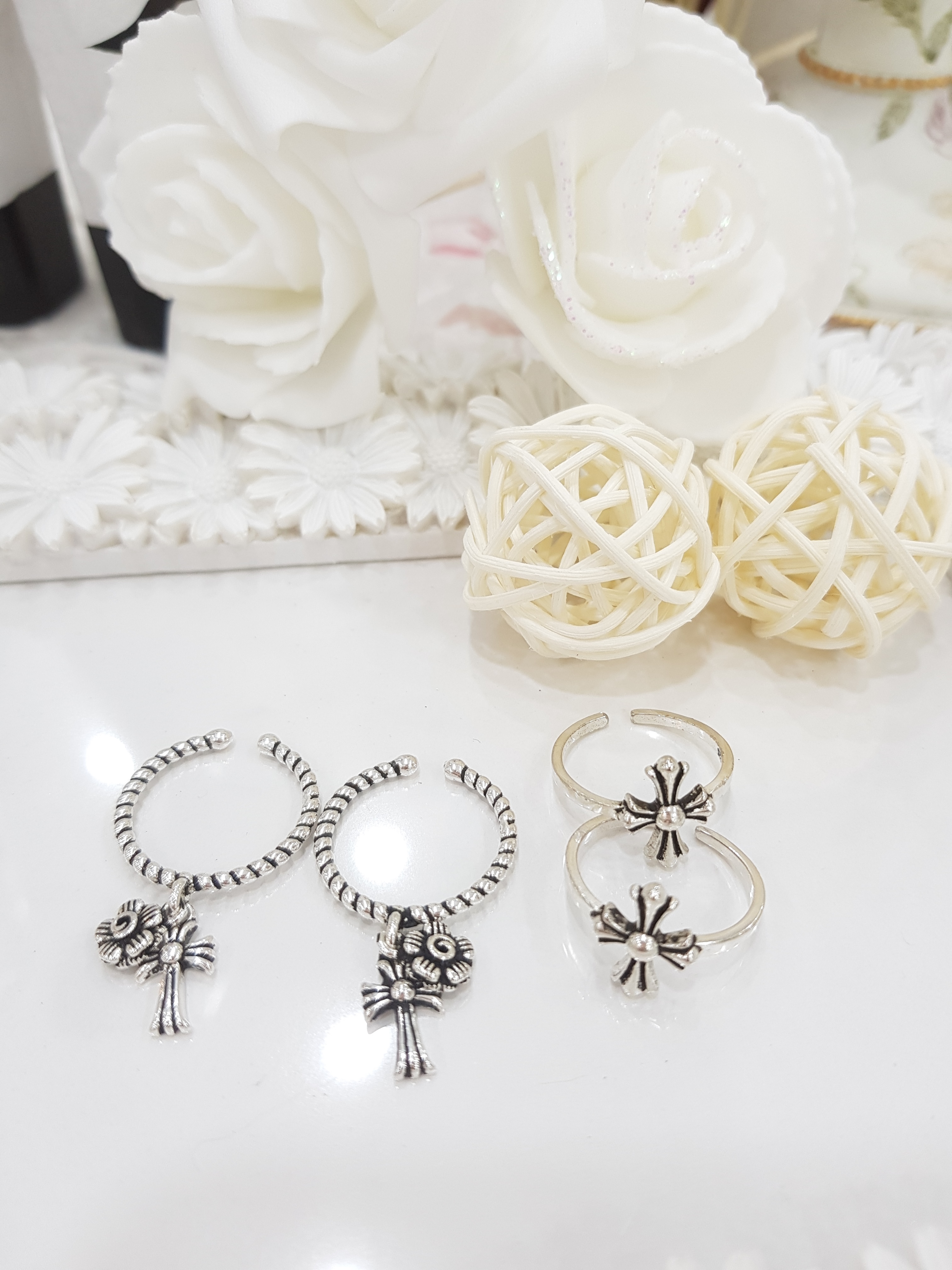 <b><p>Special Ofrs 925 silv pnt Free ze bum Back</p></b><b><p>特価 925 油絵 フリーサイズ 銀の指輪 バックオープン リアル 高級 アンティークな感じ</p></b><br /><br /><p align='center'>