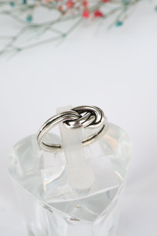 <b><p>Special Ofrs 925 silv pnt Free ze bum Back</p></b><b><p>特価 925 油絵 フリーサイズ 銀の指輪 バックオープン リアル 高級 アンティークな感じ</p></b><br /><br /><p align='center'>