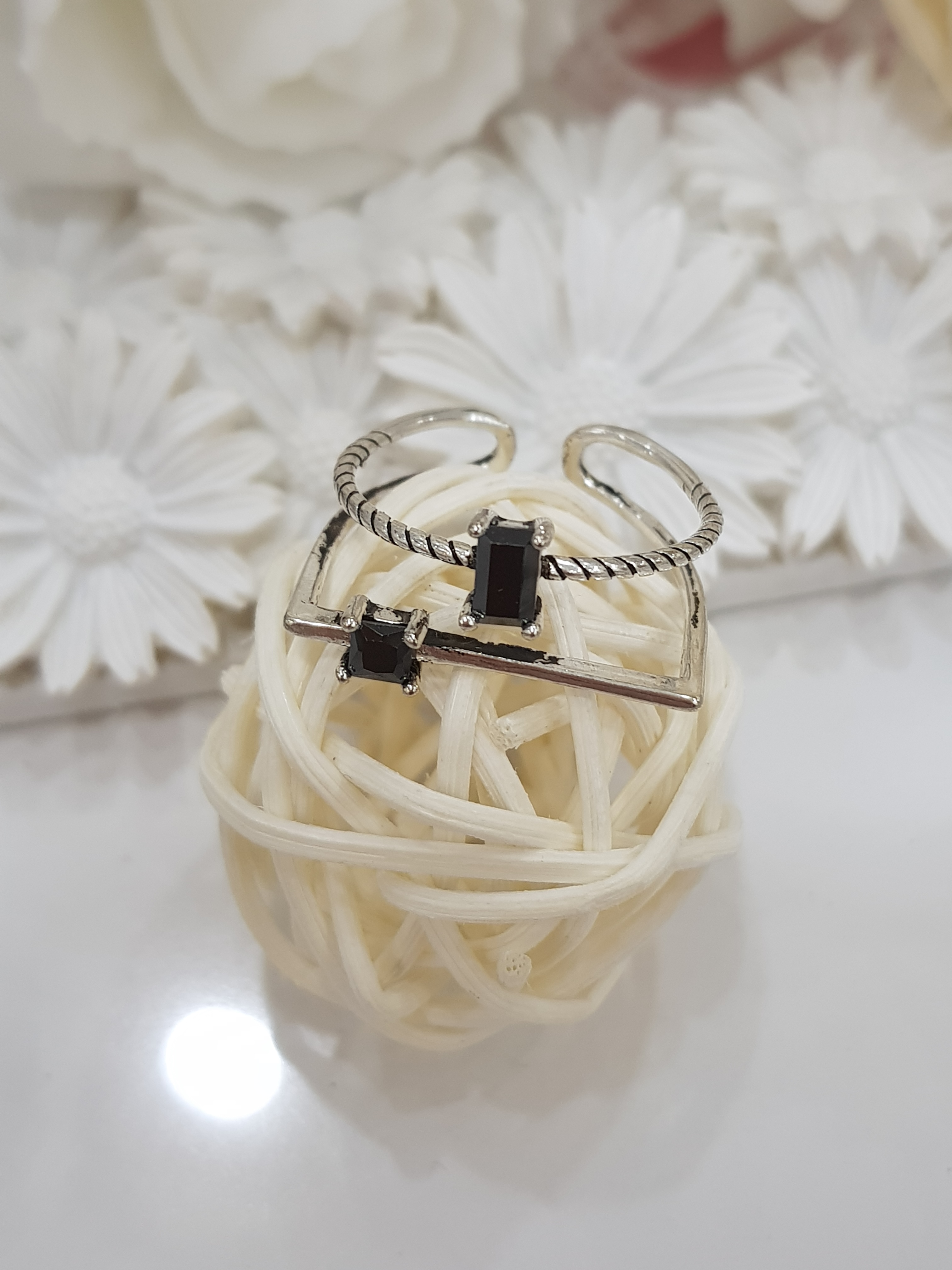 <b><p>Special Ofrs 925 silv pnt Free ze bum Back</p></b><b><p>特価 925 油絵 フリーサイズ 銀の指輪 バックオープン リアル 高級 アンティークな感じ</p></b><br /><br /><p align='center'>