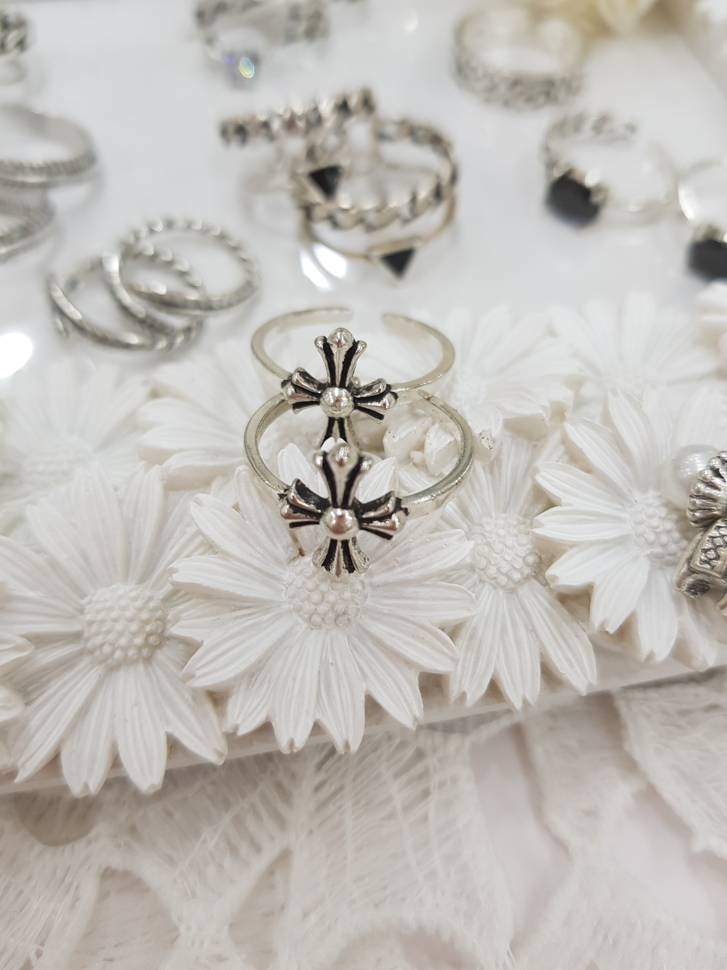 <b><p>Special Ofrs 925 silv pnt Free ze bum Back</p></b><b><p>特価 925 油絵 フリーサイズ 銀の指輪 バックオープン リアル 高級 アンティークな感じ</p></b><br /><br /><p align='center'>