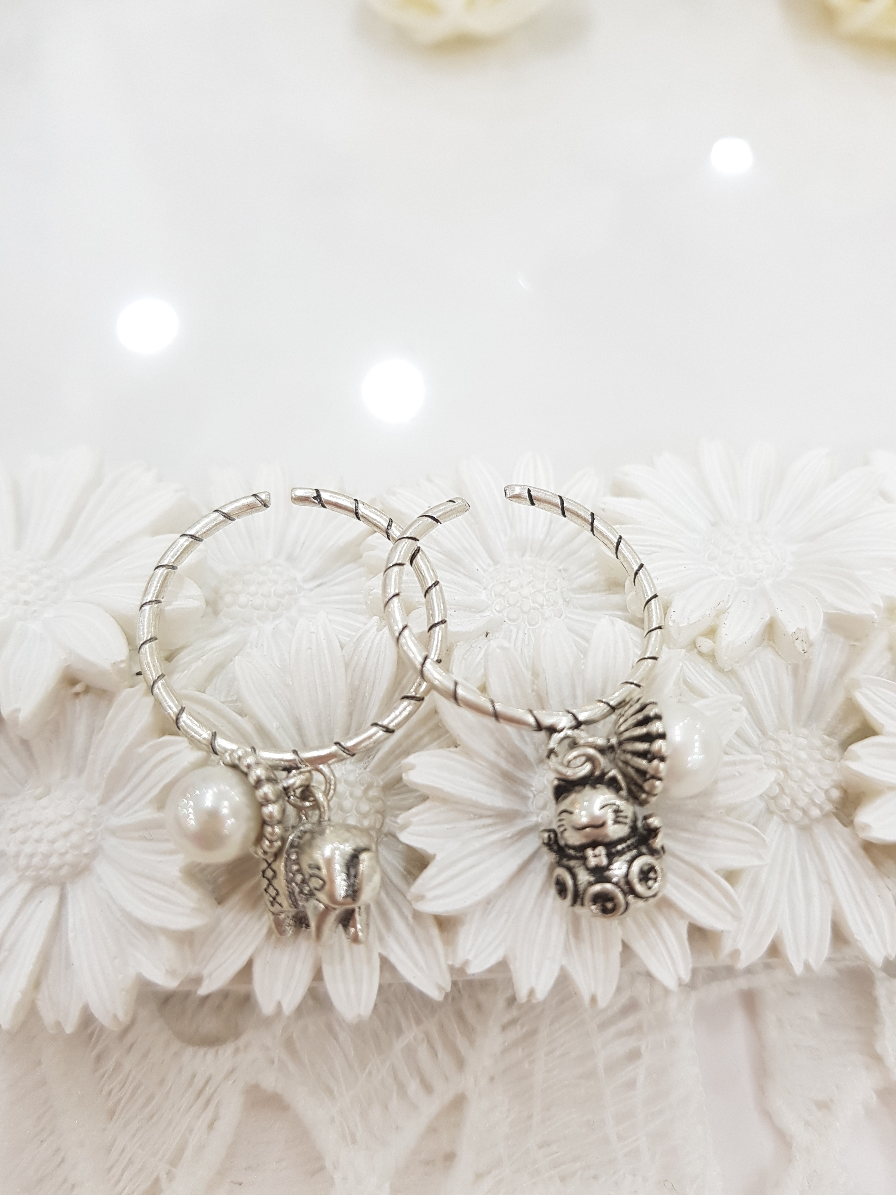 <b><p>Special Ofrs 925 silv pnt Free ze bum Back</p></b><b><p>特価 925 油絵 フリーサイズ 銀の指輪 バックオープン リアル 高級 アンティークな感じ</p></b><br /><br /><p align='center'>