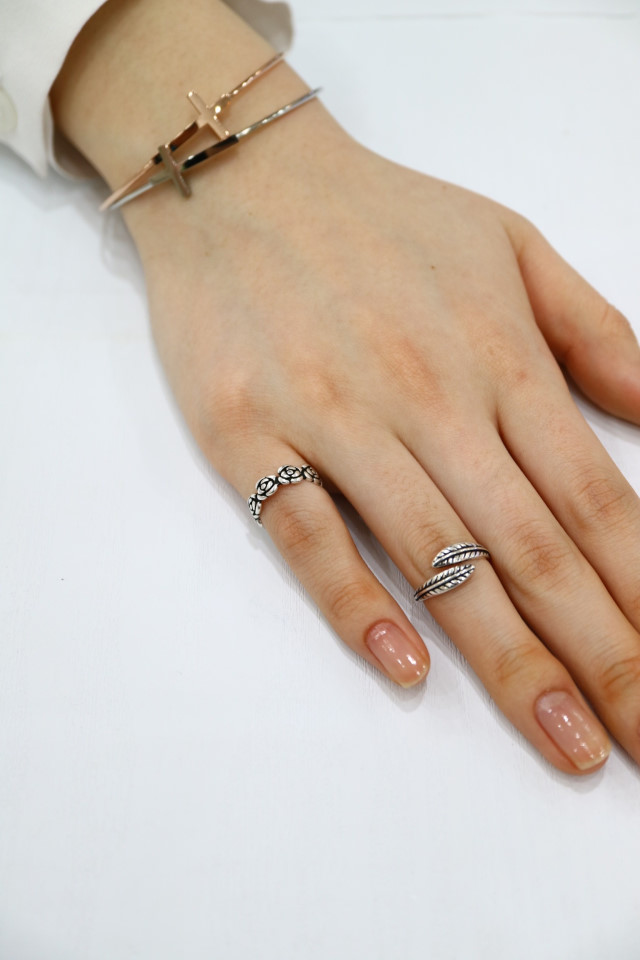 <b><p>Special Ofrs 925 silv pnt Free ze bum Back</p></b><b><p>特価 925 油絵 フリーサイズ 銀の指輪 バックオープン リアル 高級 アンティークな感じ</p></b><br /><br /><p align='center'>