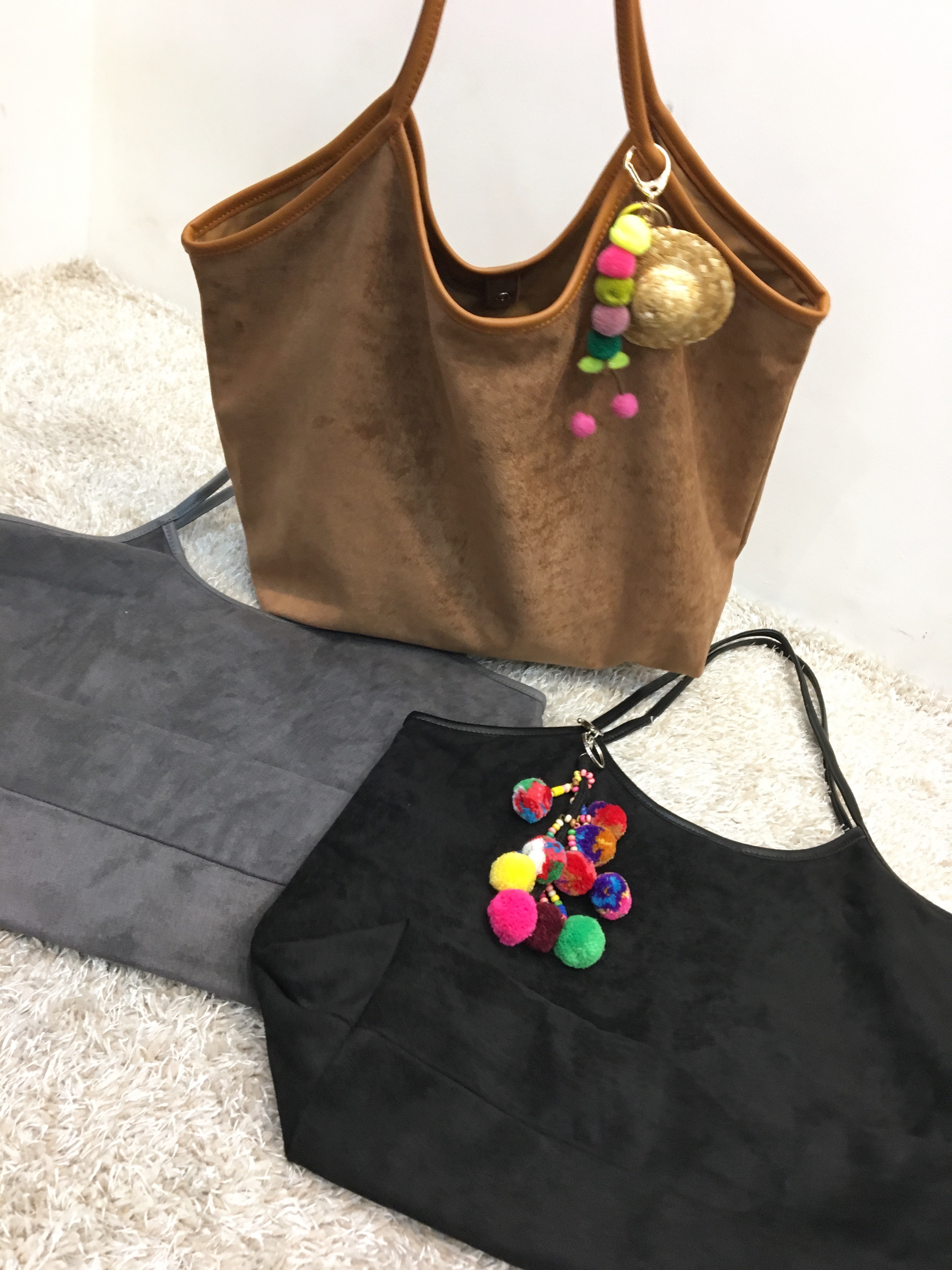 <b><p>Big suede showper bag 3col</p></b><b><p>ビッグスエードショーポベク3col</p></b><br /><br /><p align='center'>