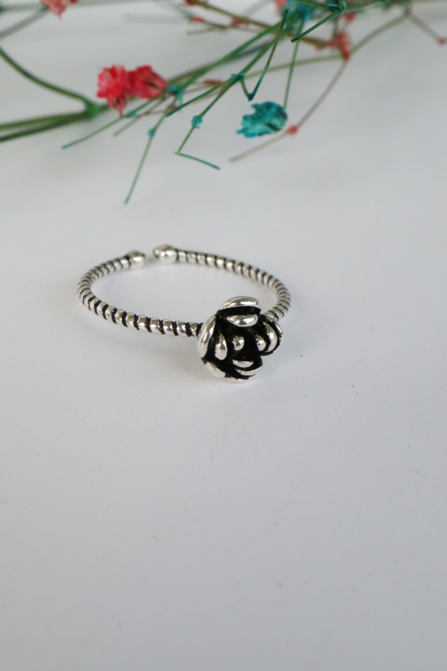 <b><p>Special Ofrs 925 silv pnt Free ze bum Back</p></b><b><p>特価 925 油絵 フリーサイズ 銀の指輪 バックオープン リアル 高級 アンティークな感じ</p></b><br /><br /><p align='center'>