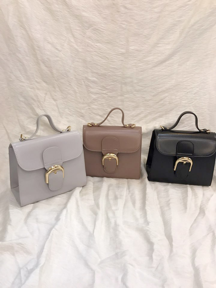 New mini cross-back bag Recommended woman