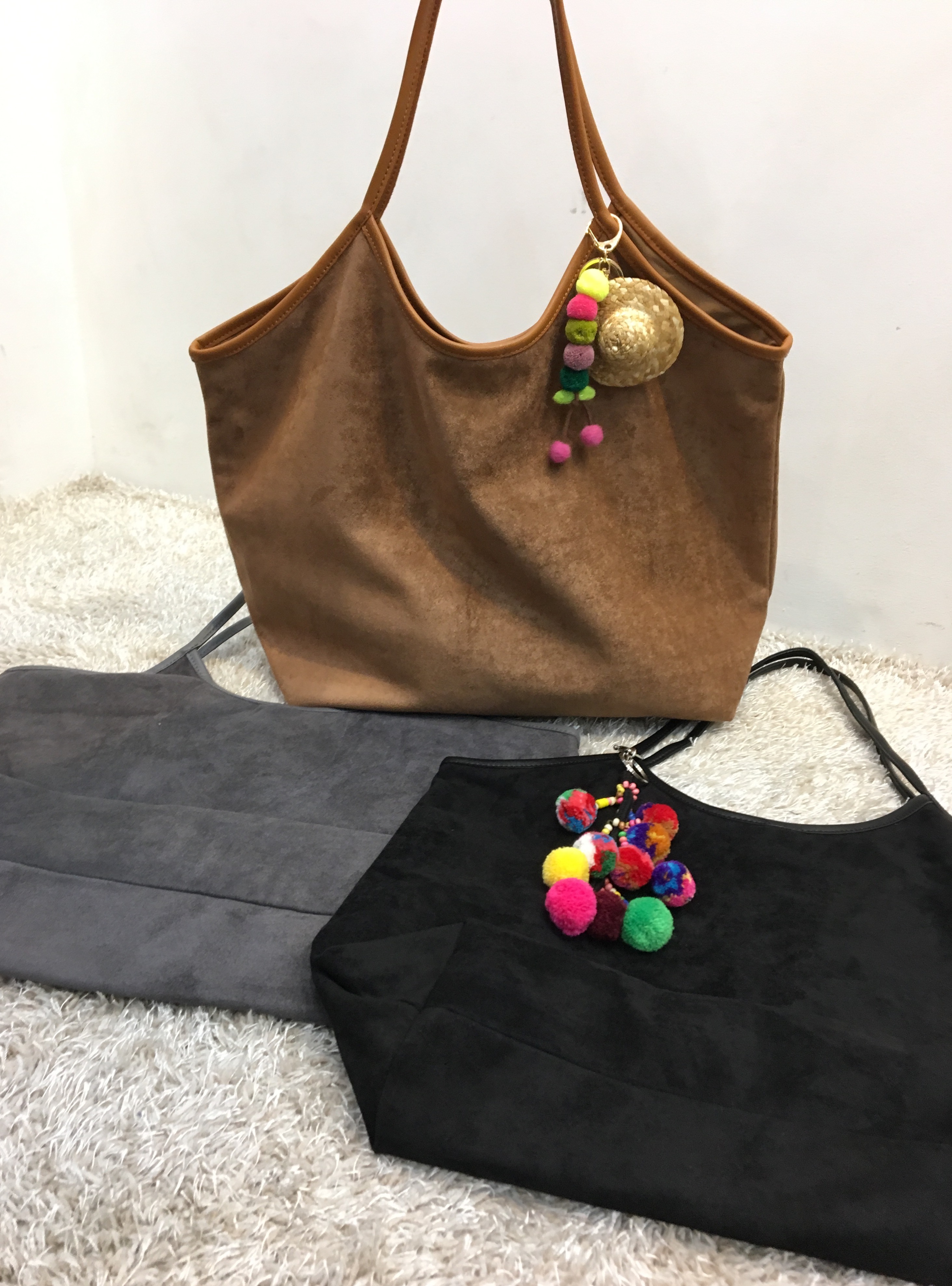 <b><p>Big suede showper bag 3col</p></b><b><p>ビッグスエードショーポベク3col</p></b><br /><br /><p align='center'>