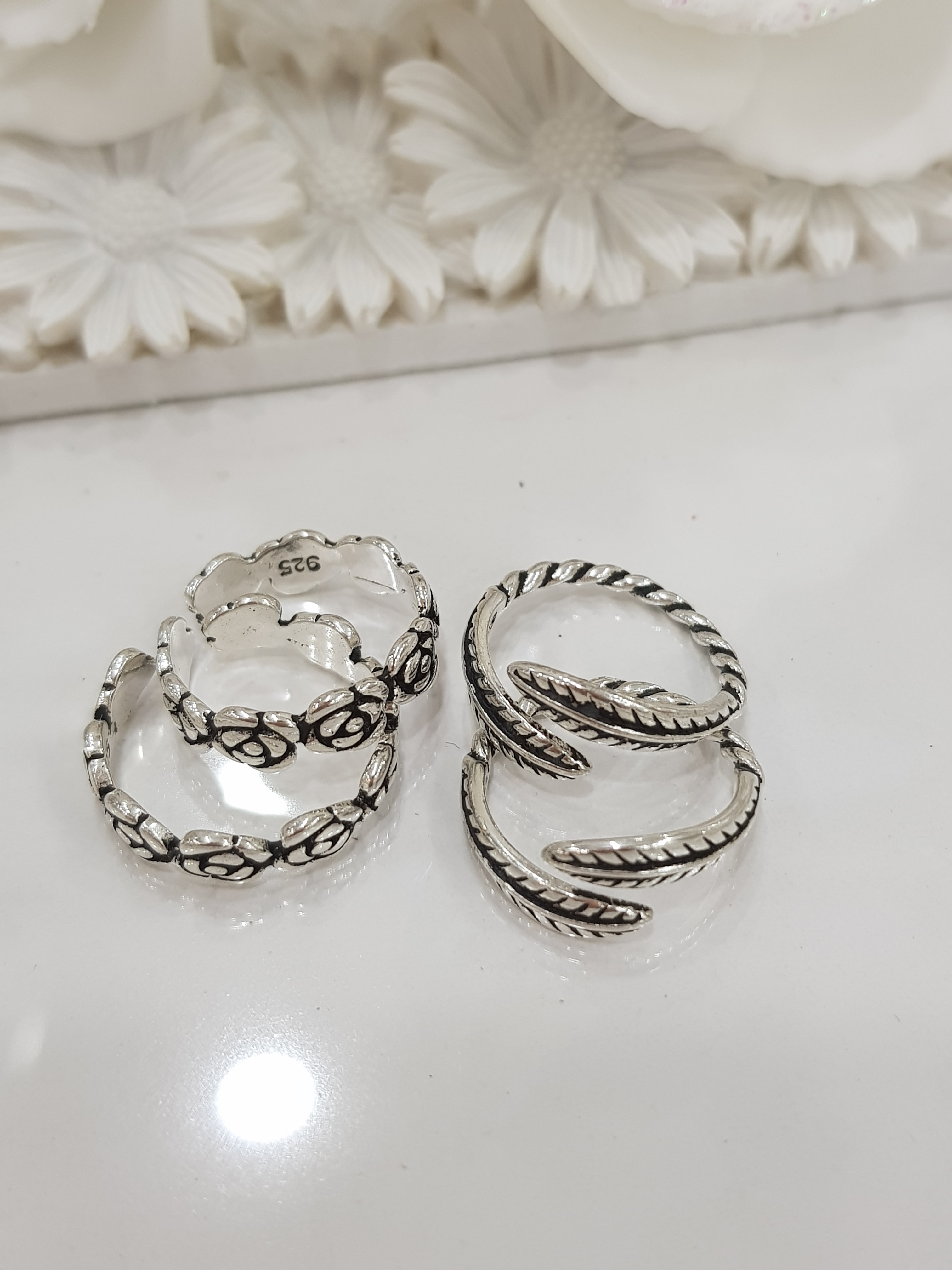 <b><p>Special Ofrs 925 silv pnt Free ze bum Back</p></b><b><p>特価 925 油絵 フリーサイズ 銀の指輪 バックオープン リアル 高級 アンティークな感じ</p></b><br /><br /><p align='center'>