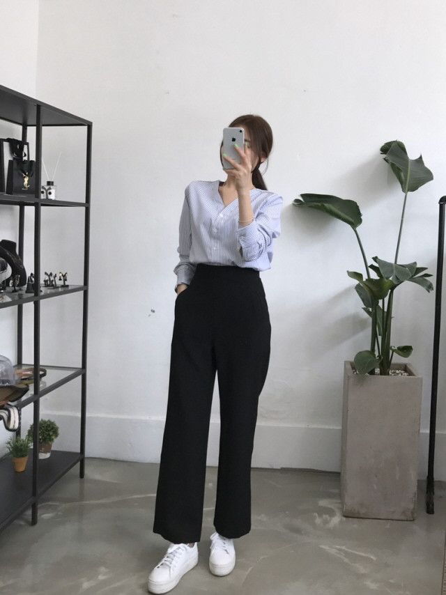 NEW FASHION LADY GIRL Blouse Stripe V-neck blouse