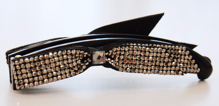 New Scrub Ribbon Swarovski Cubic Banana Pin 5color