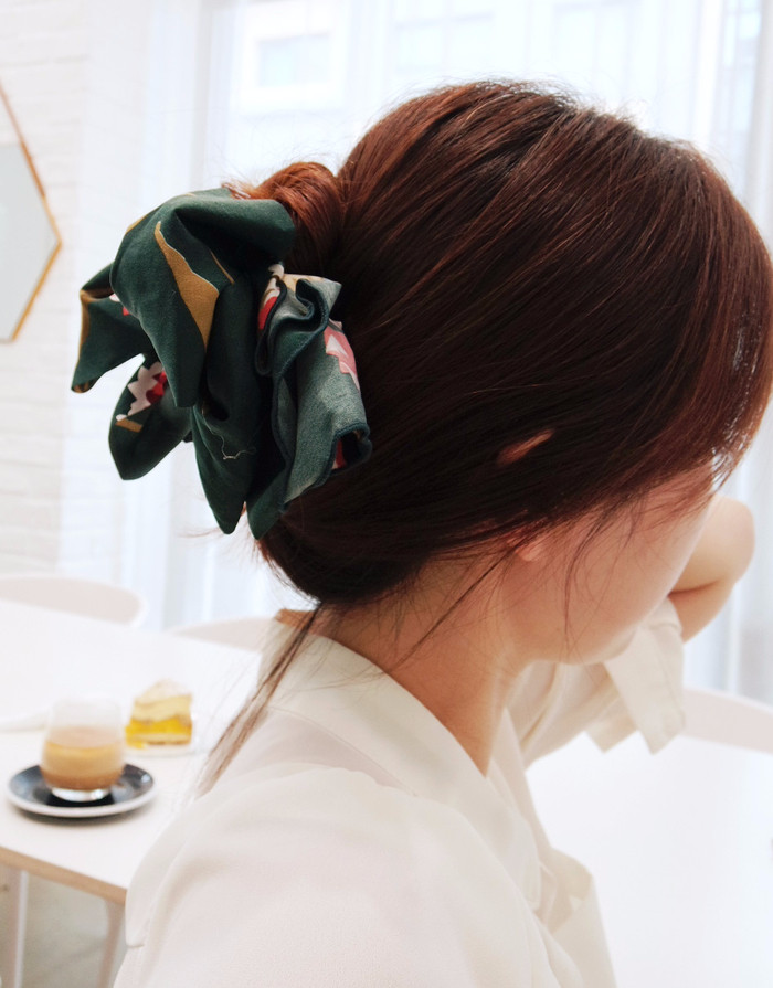 NEW HAIR CLIP HOOP Peony Royal Ribbon Hair Clip 4c