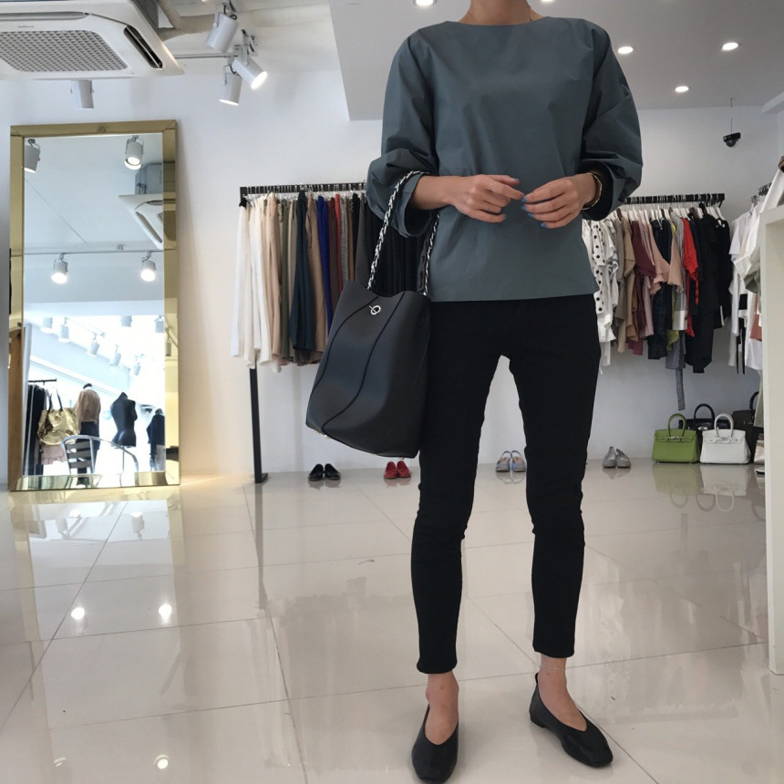 NEW FASHION LADY GIRL Blouse Balloon Shirt Classic