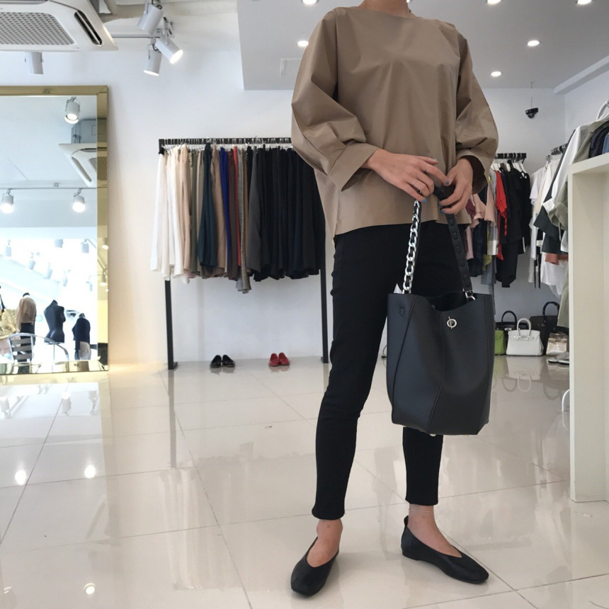 NEW FASHION LADY GIRL Blouse Balloon Shirt Classic