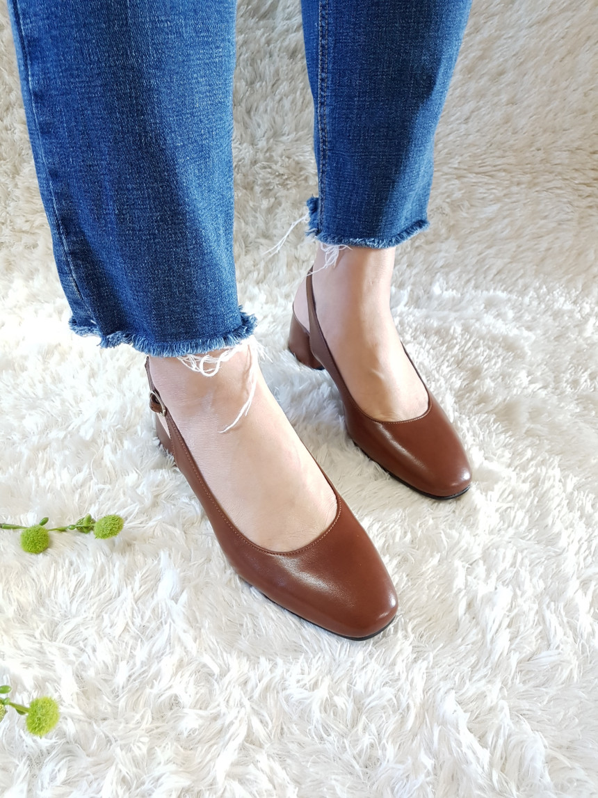 <b><p>Korean squa Sling Bag Middle Hill pump 4col</p></b><b><p>韓国語 スクエア スリングバック ミドルヒール パンプス 4col 正方形の鼻 女性</p></b><br /><br /><p align='center'>