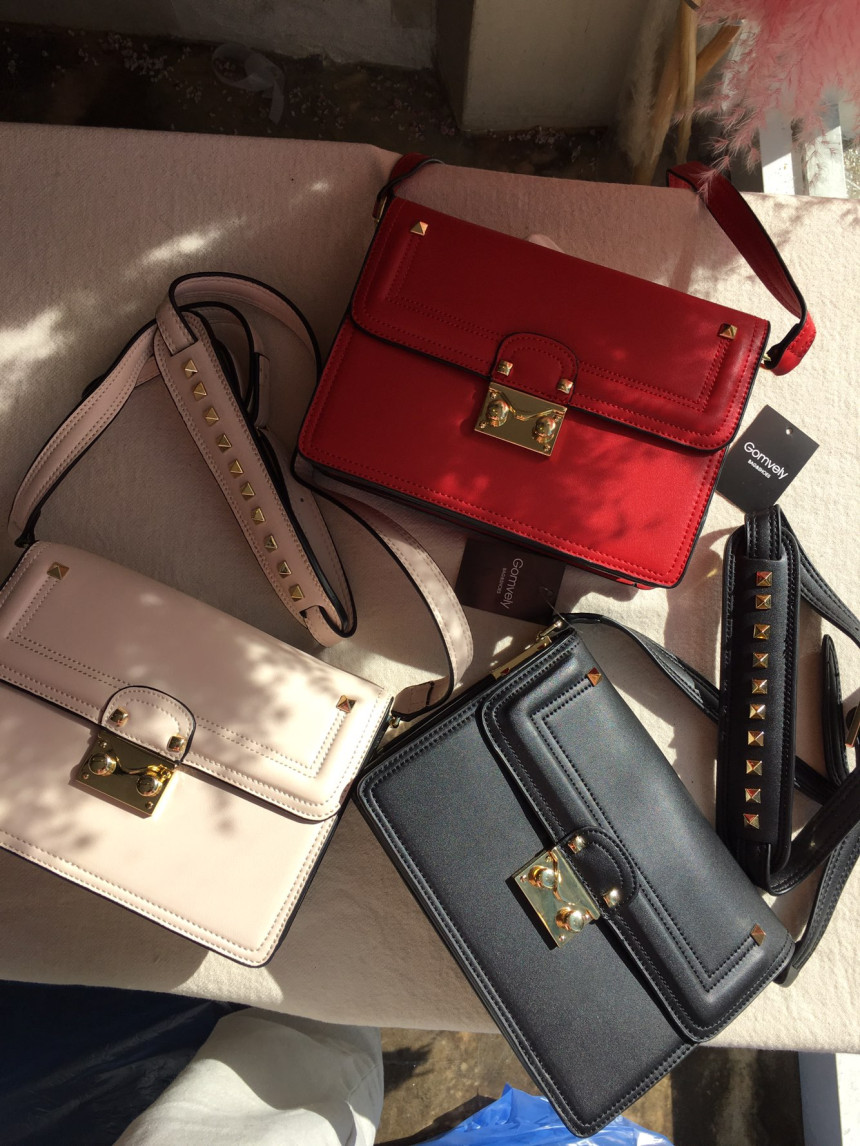 New mobster mini stubs Lovely cross bobs Semi-offi