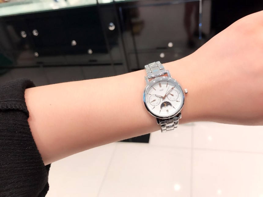 <b><p>OST White Silver Moon Phase Couple Watch</p></b><b><p>OST ホワイトシルバームーンフェイズカップル時計 OTC116514FLS 2SS</p></b><br /><br /><p align='center'>