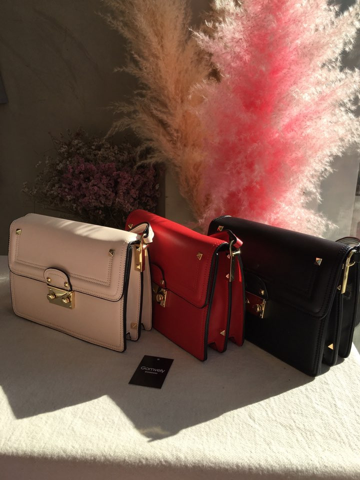 New mobster mini stubs Lovely cross bobs Semi-offi