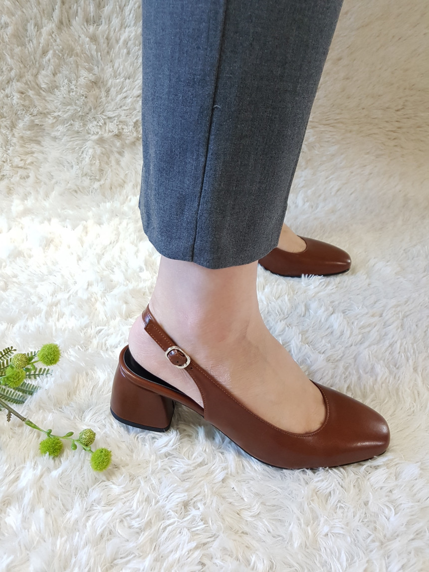 <b><p>Korean squa Sling Bag Middle Hill pump 4col</p></b><b><p>韓国語 スクエア スリングバック ミドルヒール パンプス 4col 正方形の鼻 女性</p></b><br /><br /><p align='center'>