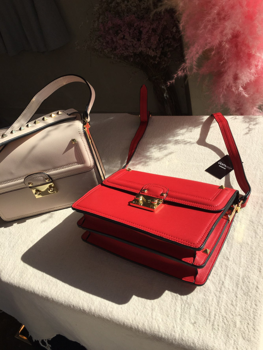 New mobster mini stubs Lovely cross bobs Semi-offi