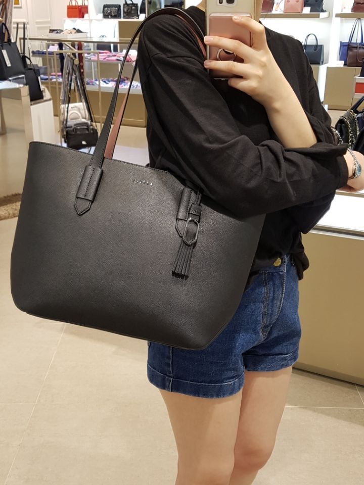 <b><p>Love Cat O Basic 20 Show PURA LHF2P321 Stylish</p></b><b><p>ロブケトOベーシック20ショーポベクLHF2P321シンプルな収納力が良い洗練されたポイントのファッ</p></b><br /><br /><p align='center'>