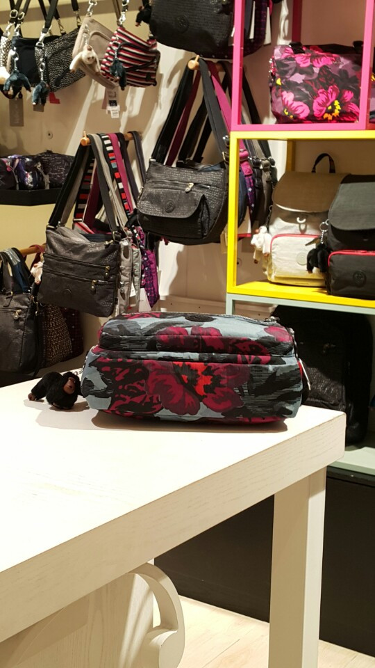 New Kipling Dinah Cross Bag KGDBS14 Good Ittime Va