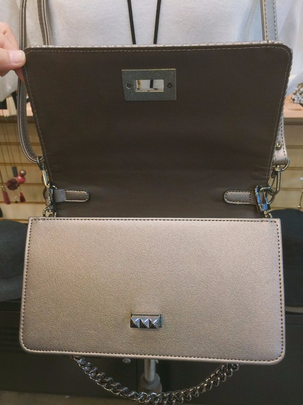 New Luge Chain Mini Cross Spaniel Shoulder Bag Dai