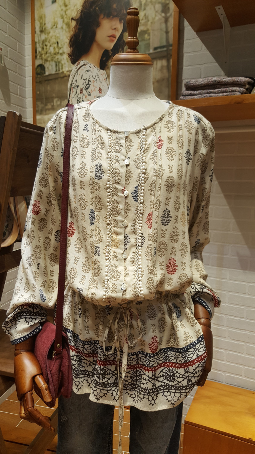 New Sausage Day Island Natural Cowhide Embroidery 