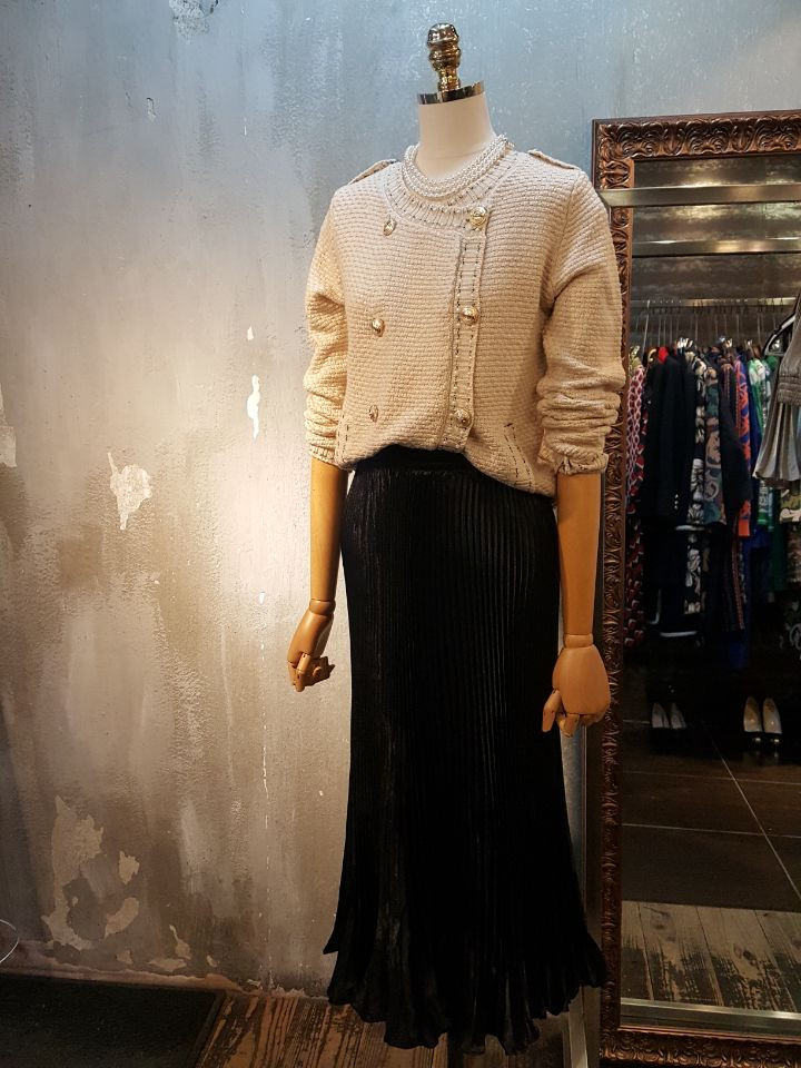 Lovely Pleated Long Skirt