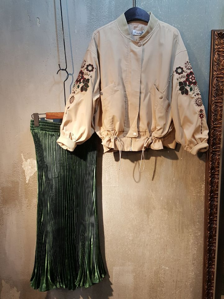 Lovely Pleated Long Skirt