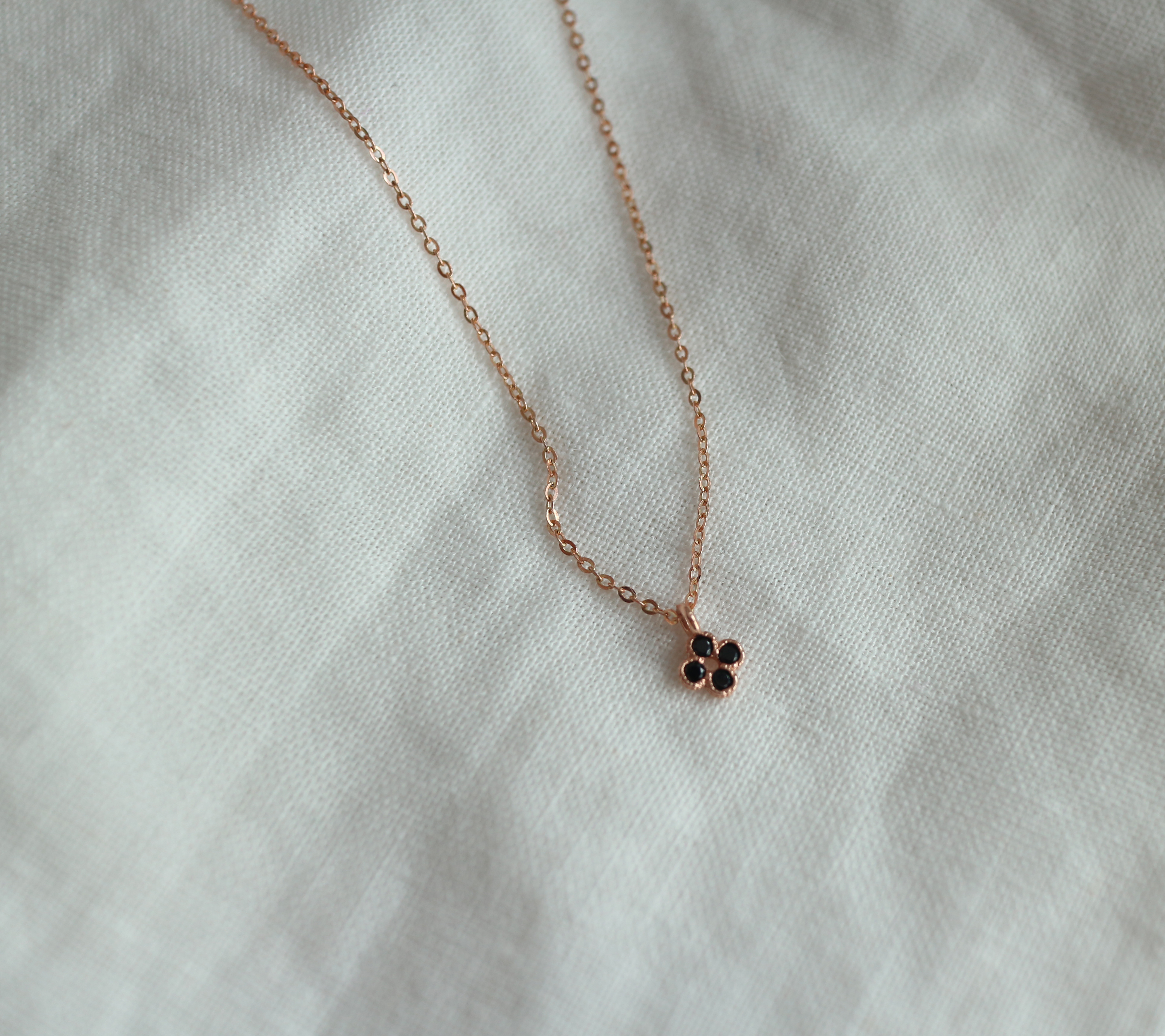 Clover Necklace Feminine charms 30s 14k gifts Four