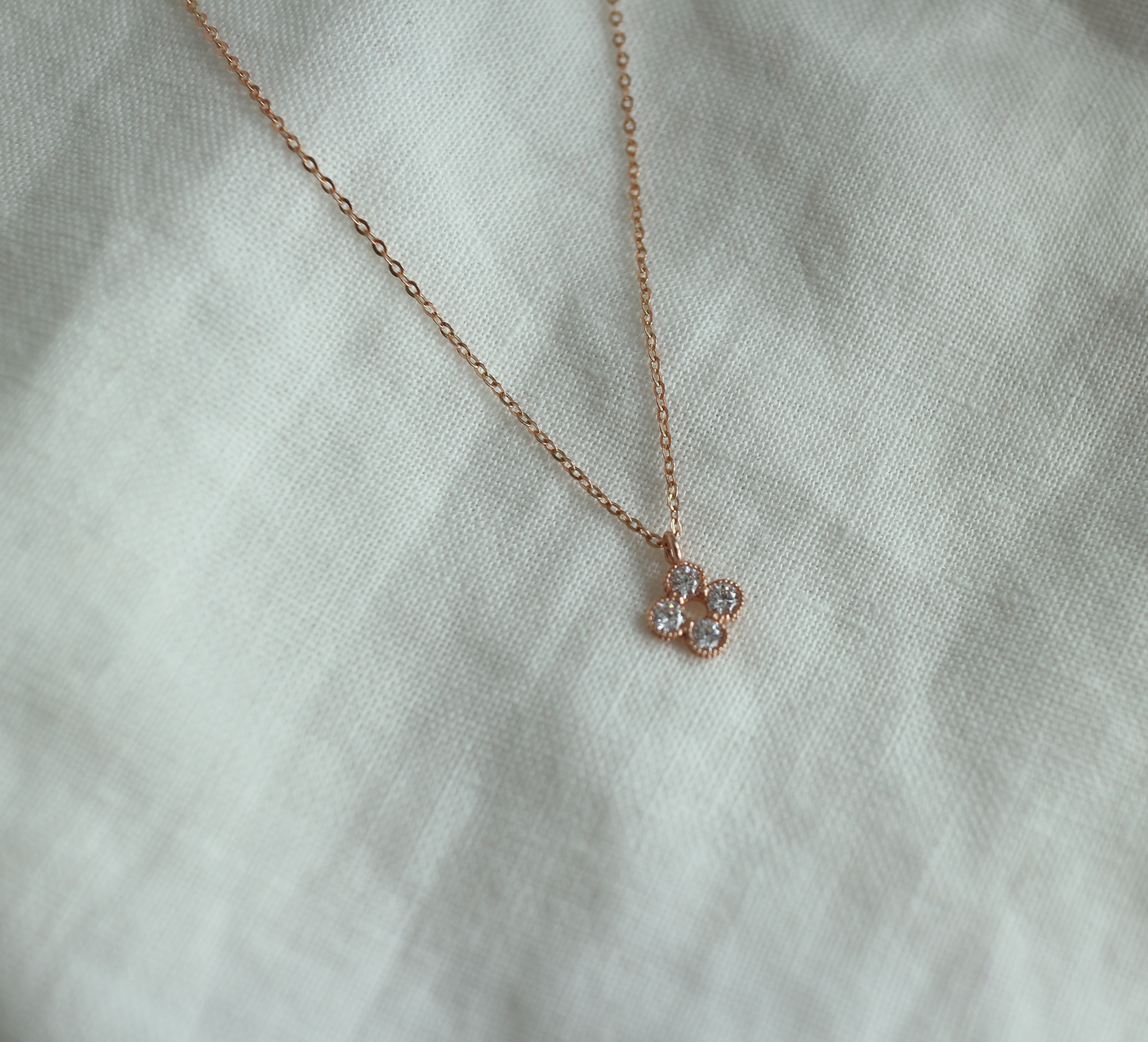 Clover Necklace Feminine charms 30s 14k gifts Four