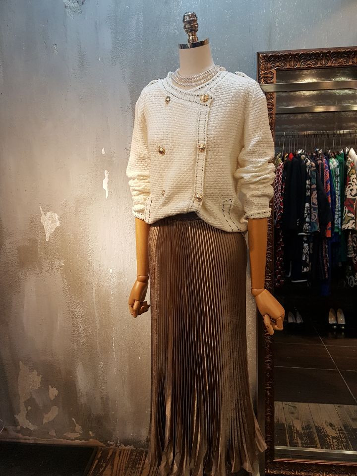 Lovely Pleated Long Skirt