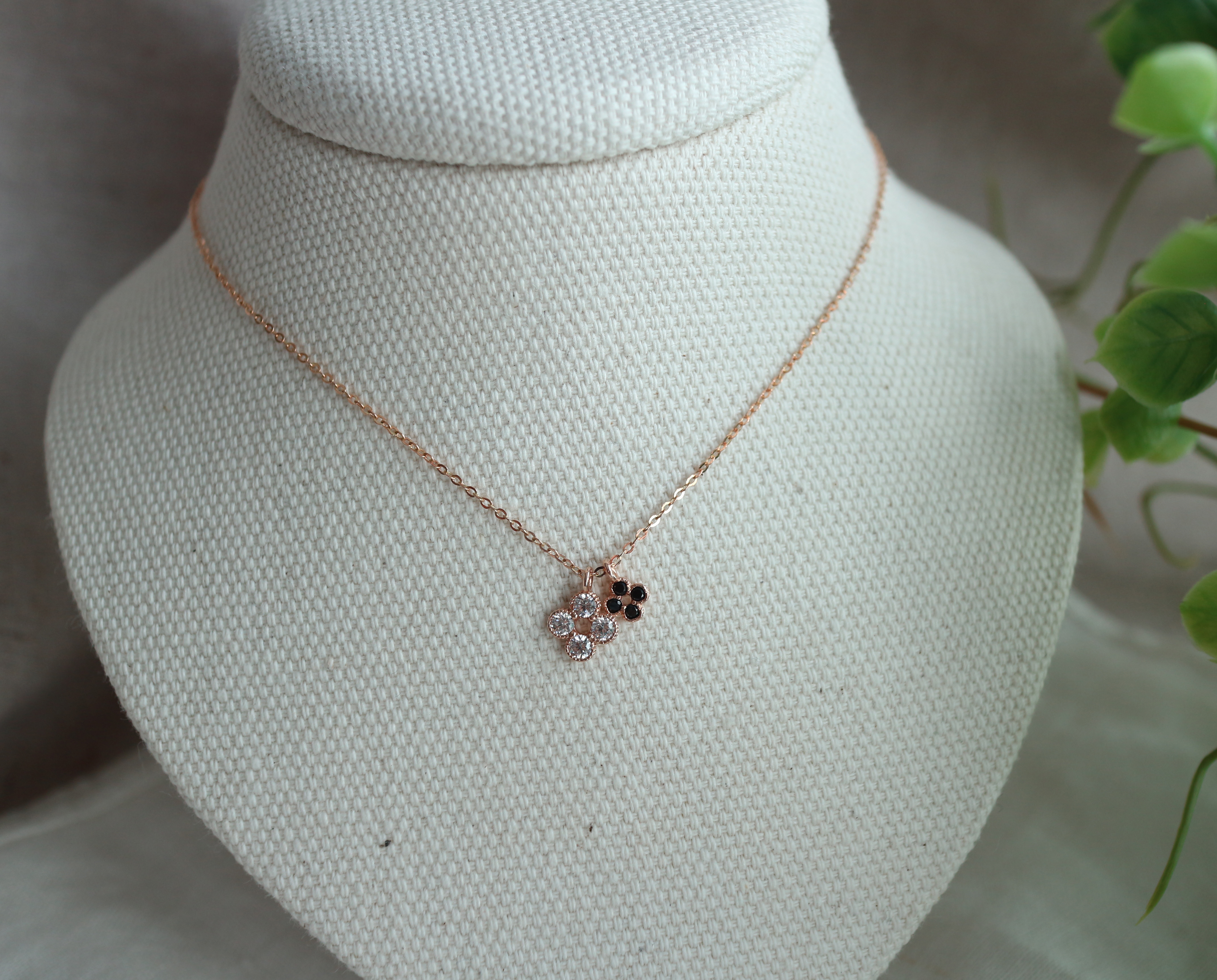 Clover Necklace Feminine charms 30s 14k gifts Four