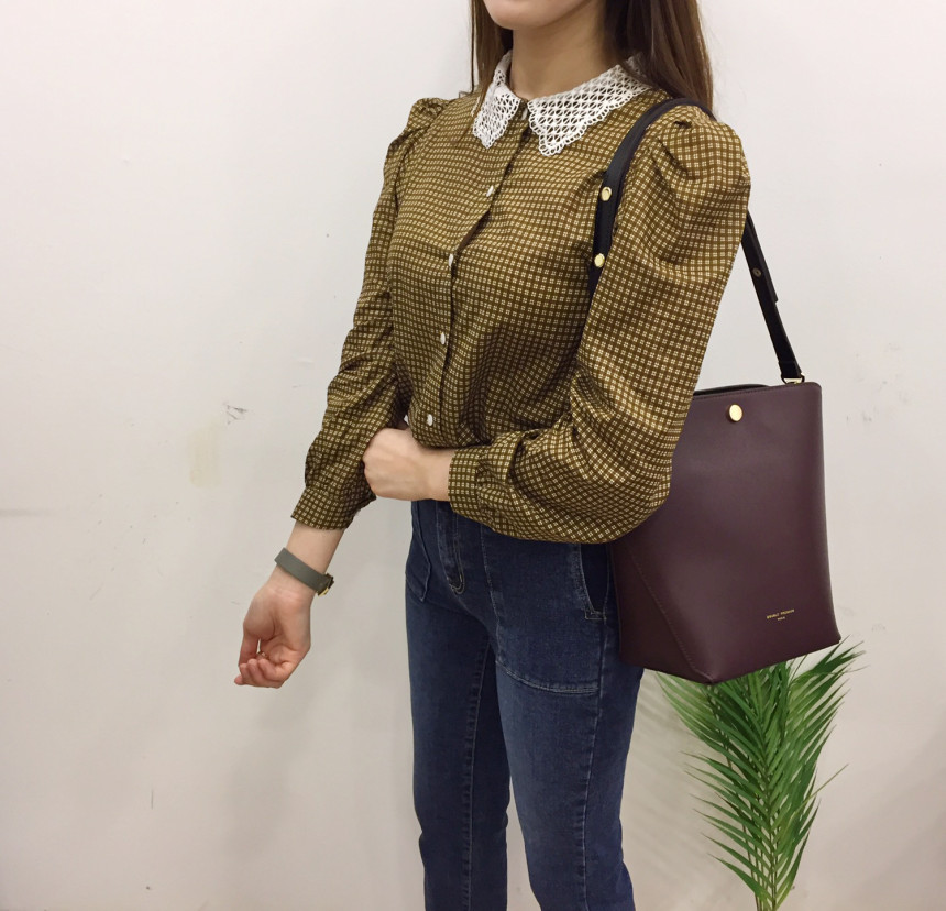 Women Blouses Lace collar check blouse Elegant one