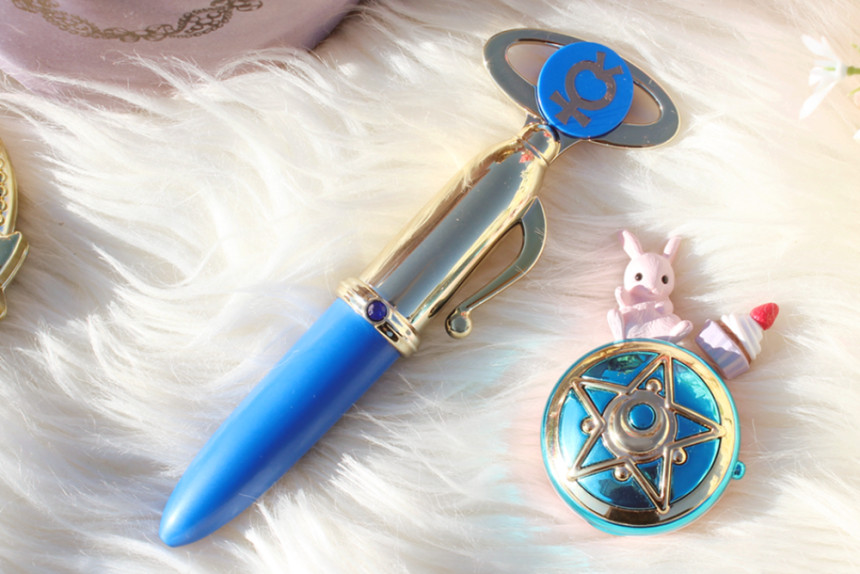 Sailor Moon Miracle Romance Makeup Moisture Loose 