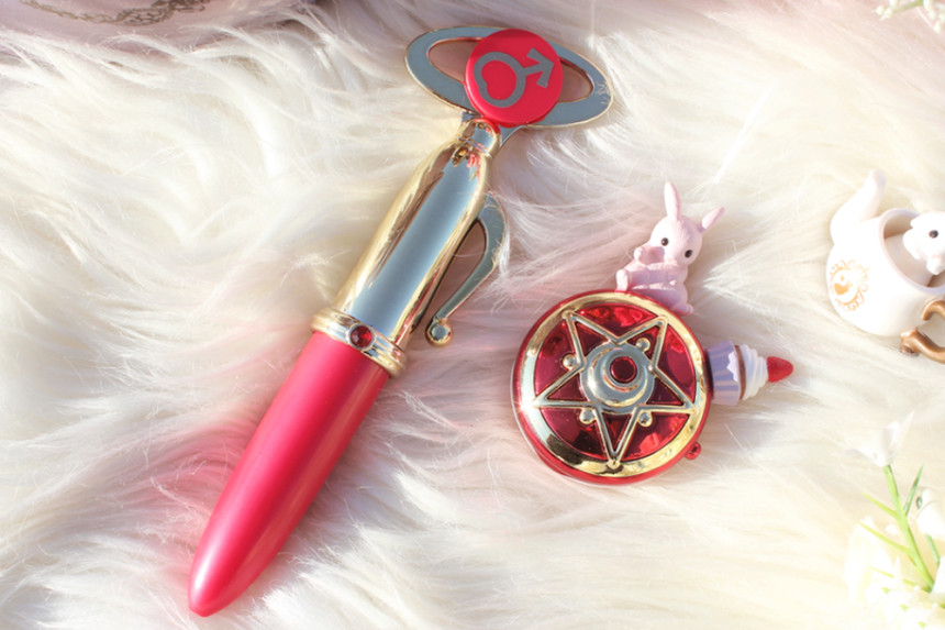 Sailor Moon Miracle Romance Makeup Moisture Loose 